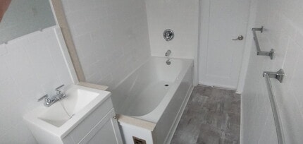 7 Harris Av in Toronto, ON - Building Photo - Building Photo