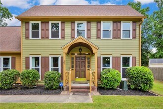 5704 Kindley Dr in Fayetteville, NC - Building Photo - Building Photo