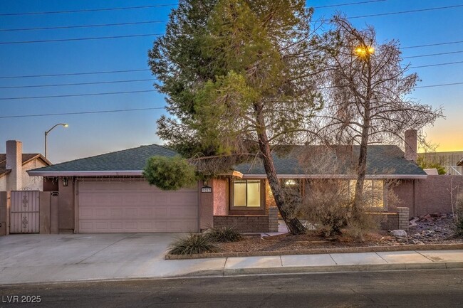 5217 Casco Wy in Las Vegas, NV - Building Photo - Building Photo