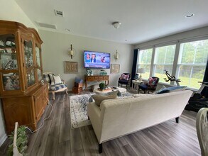 319 Waybridge Way in Richmond Hill, GA - Building Photo - Building Photo