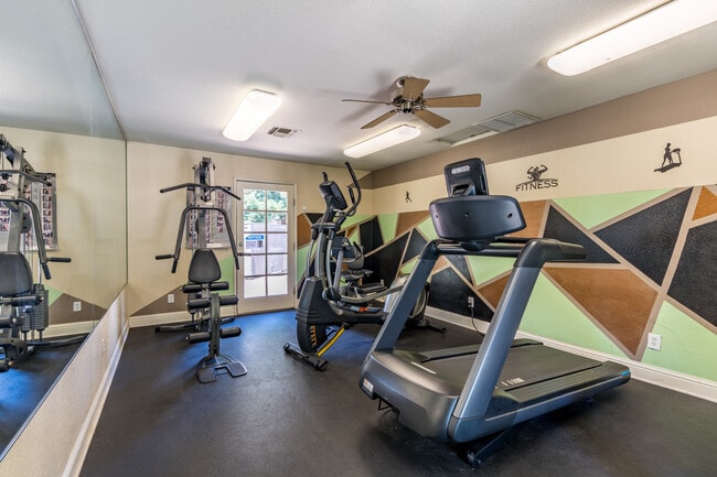 Hastings Ranch in Carmichael, CA - Foto de edificio - Interior Photo