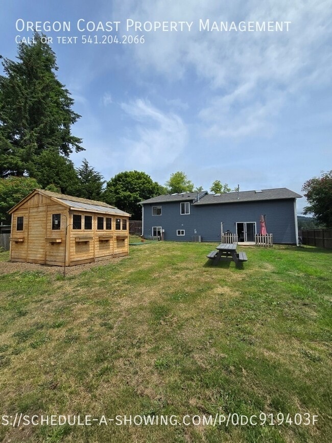 property at 4125 NE C Ave