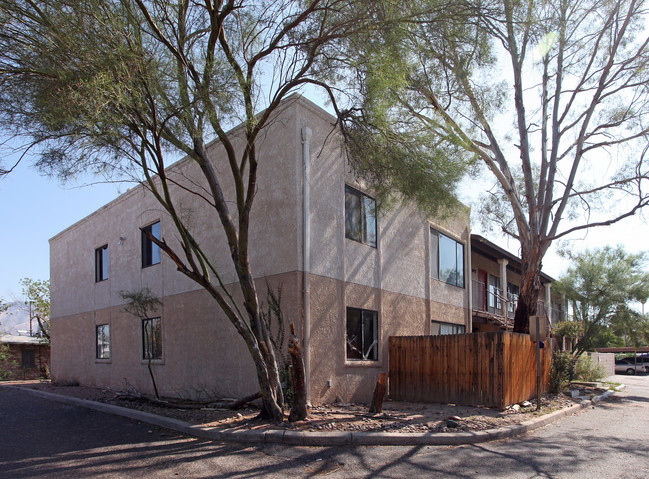 Park Place Apartments in Tucson, AZ - Foto de edificio - Building Photo