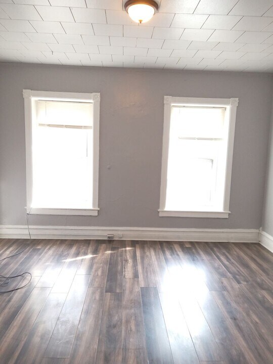 216 Ridge Ave-Unit -2 in Allentown, PA - Building Photo