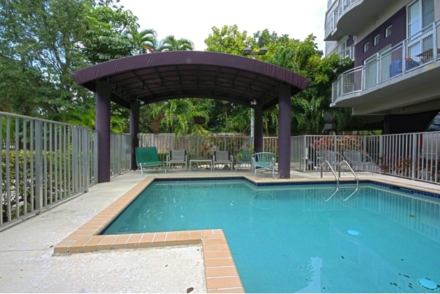 Treetops Lofts in Miami, FL - Foto de edificio - Building Photo