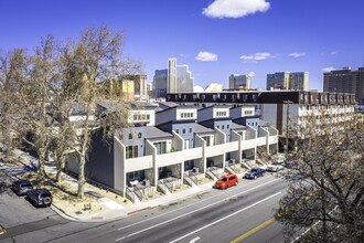 Casabella Townhomes in Reno, NV - Building Photo - Building Photo