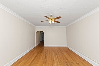 5614 N Kimball Ave in Chicago, IL - Building Photo - Building Photo