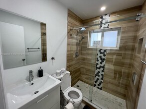 1910 Thomas St in Hollywood, FL - Building Photo - Building Photo