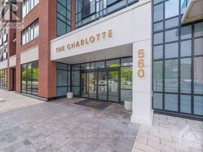 560 Rideau St in Ottawa, ON - Building Photo - Building Photo