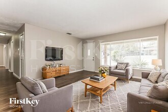 3408 E Knollwood St in Tampa, FL - Building Photo - Building Photo