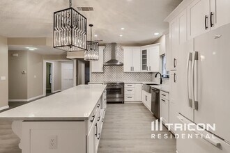 1007 Black Willow Dr in Oviedo, FL - Building Photo - Building Photo