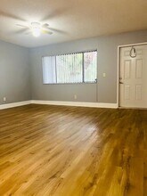 1535 Meadows Cir W in Boynton Beach, FL - Building Photo - Building Photo