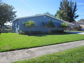 3848 SW 33rd Ct in West Park, FL - Building Photo - Building Photo