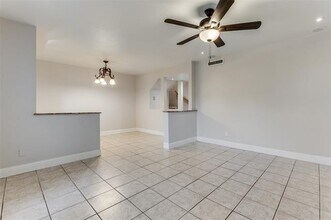 351 Valley Park Dr in Garland, TX - Building Photo - Building Photo