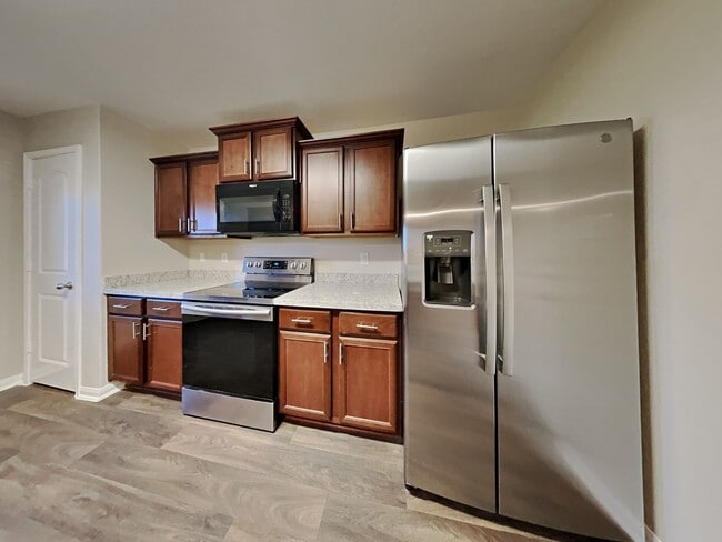6110 Coral Cv Rd in Baytown, TX - Building Photo - Building Photo