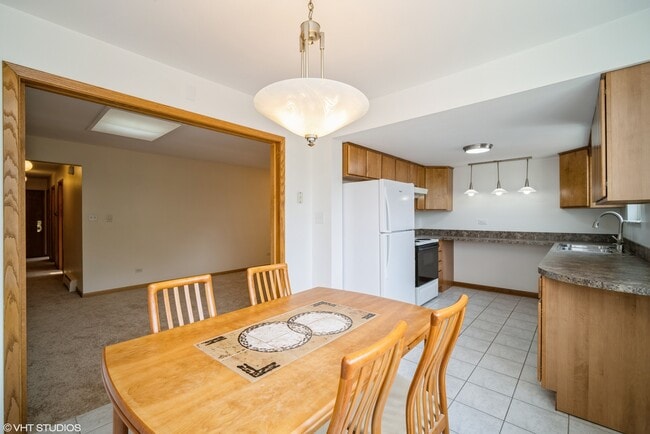 5309 W Devon Ave in Chicago, IL - Building Photo - Building Photo