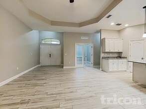 4003 Augustine Rd in Spring Hill, FL - Building Photo - Building Photo