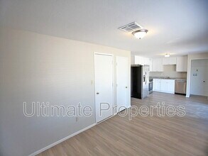 13036 N 17th Ave in Phoenix, AZ - Building Photo - Building Photo