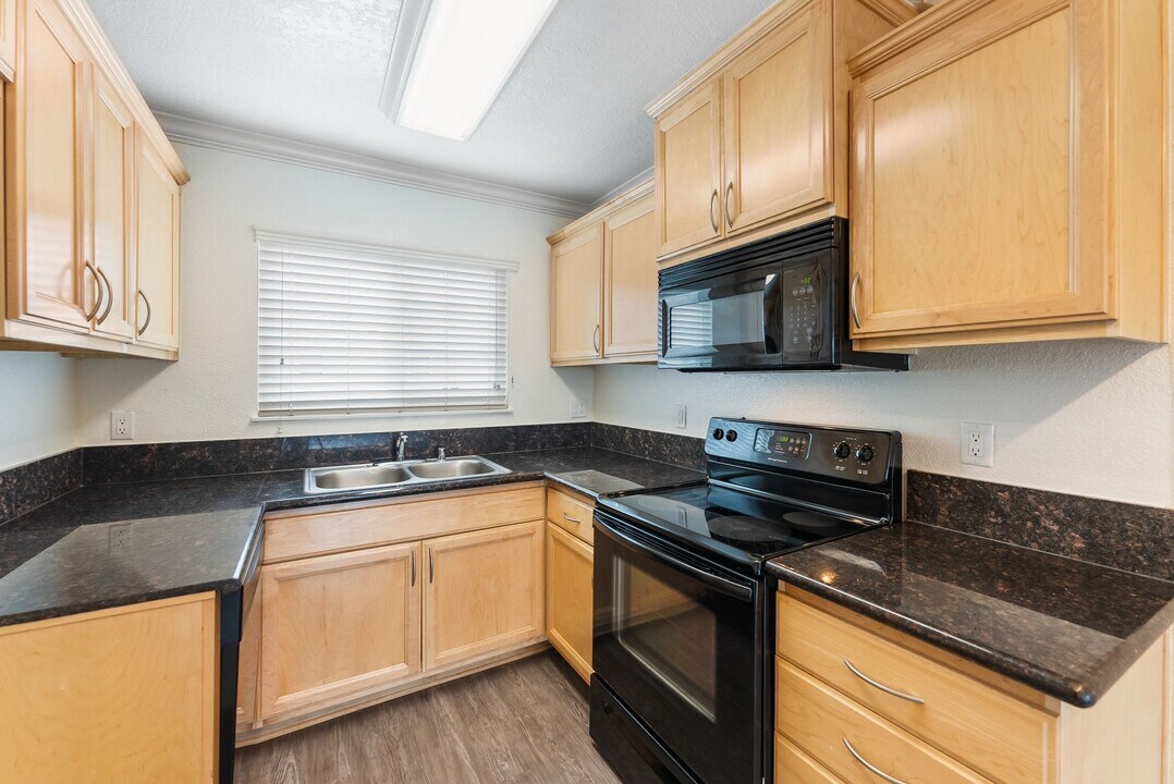 Cantabria Apartment Homes in Buena Park, CA - Foto de edificio