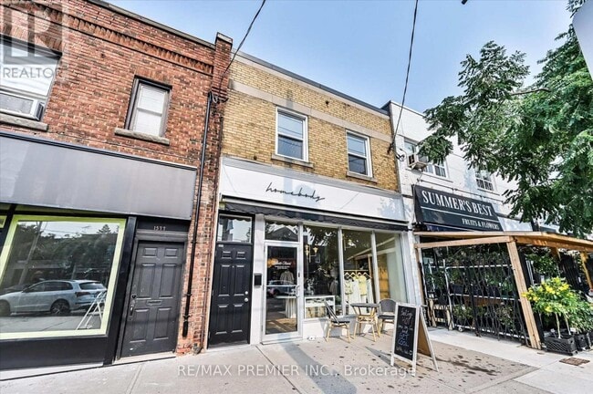 property at 1575 Bayview Ave