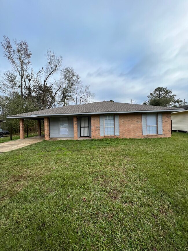 13628 Travis St Rentals in Walker, LA