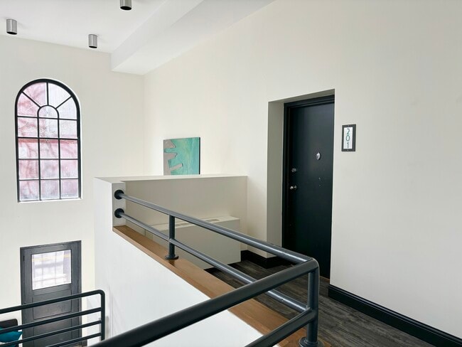106 13th St, Unit 201 in Boston, MA - Building Photo - Building Photo