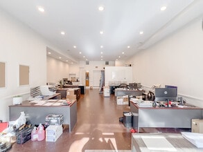 1724 W Belmont Ave, Unit A02C in Chicago, IL - Building Photo - Building Photo