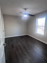 2232 Trinity Club Dr in Kinston, NC - Foto de edificio - Building Photo