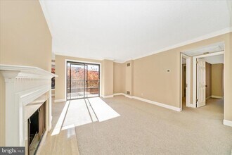 1080 Wisconsin Ave NW in Washington, DC - Building Photo - Building Photo