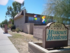 Missouri Meadows Apartments in Phoenix, AZ - Building Photo - Building Photo