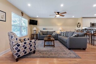 123 Ferdinand Ave in St. Augustine, FL - Building Photo