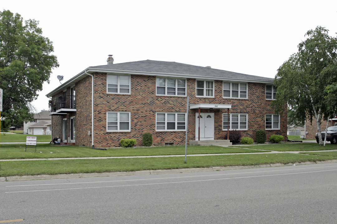 Southview Terrace in Janesville, WI - Foto de edificio