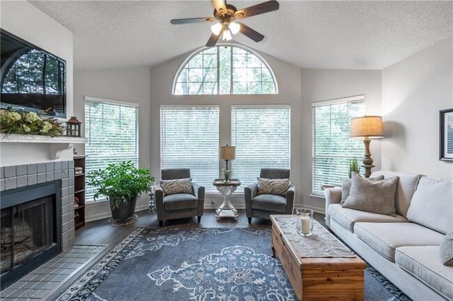 property at 509 Cypress Pointe St