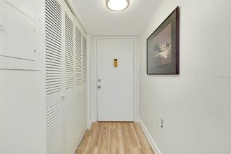 3806 Gulf of Mexico Dr in Longboat Key, FL - Building Photo - Building Photo