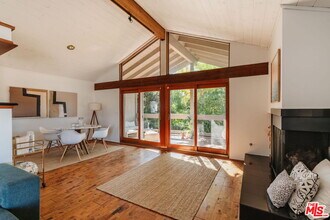 4450 Alla Rd in Los Angeles, CA - Building Photo - Building Photo