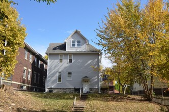 211 S Prospect St in Rockford, IL - Building Photo - Building Photo