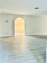 7586 Laurel Valley Rd in Ft. Myers, FL - Building Photo - Building Photo