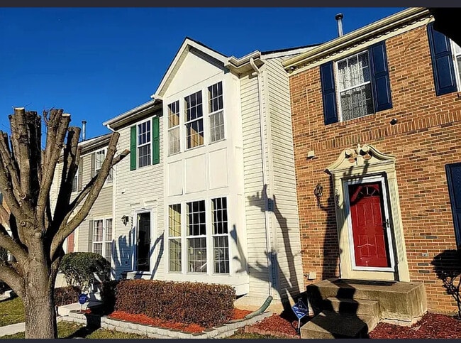 2570 Sylvan Moor Ln in Woodbridge, VA - Building Photo - Building Photo