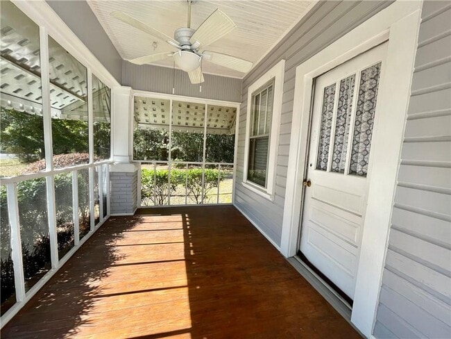 4752 Halls Mill Rd in Mobile, AL - Building Photo - Building Photo