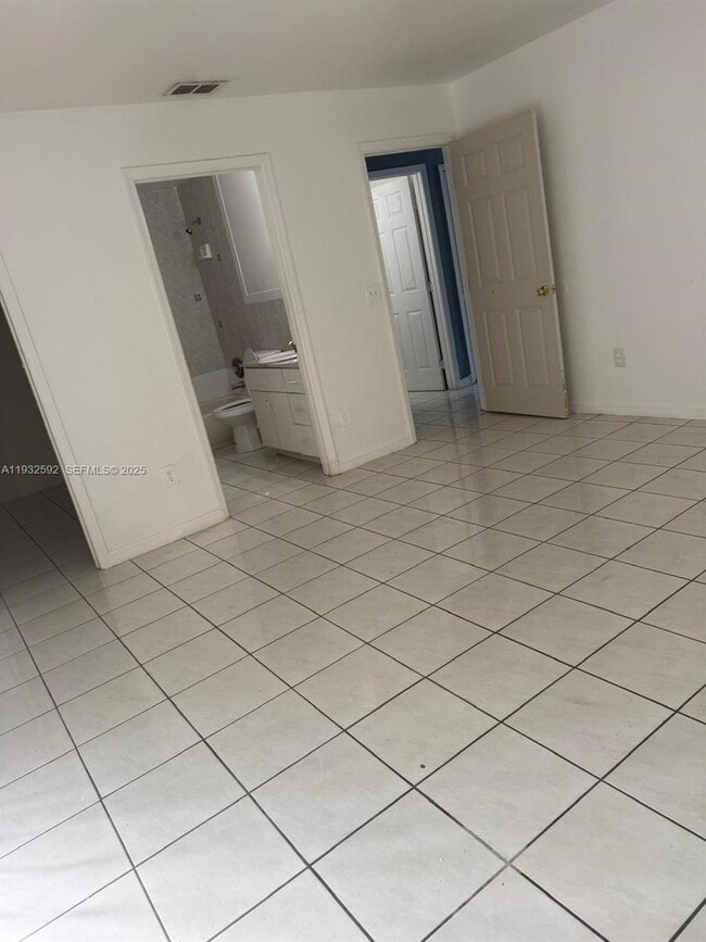 28144 SW 142nd Ct in Homestead, FL - Building Photo - Building Photo