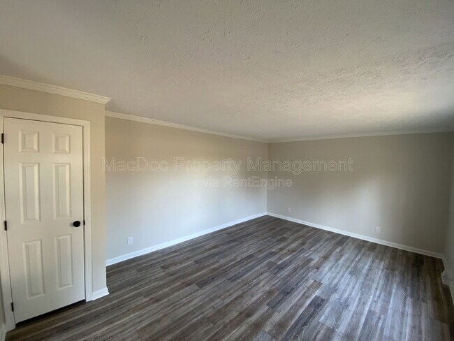 10504 Benchmark Rd in Fredericksburg, VA - Building Photo - Building Photo