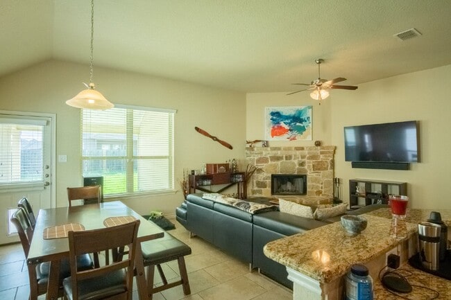 420 Cactus Flower in Cibolo, TX - Building Photo - Building Photo