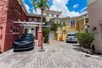 18460 NE 30th Ave in Aventura, FL - Building Photo - Building Photo