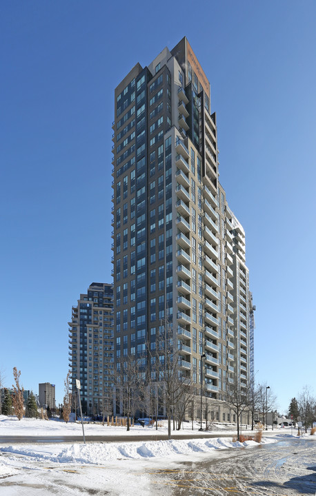 The Onyx in Waterloo, ON - Building Photo