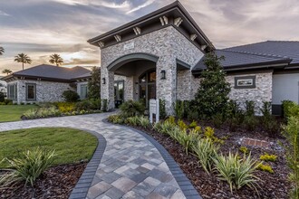 The Oasis at Highwoods Preserve in Tampa, FL - Foto de edificio - Building Photo