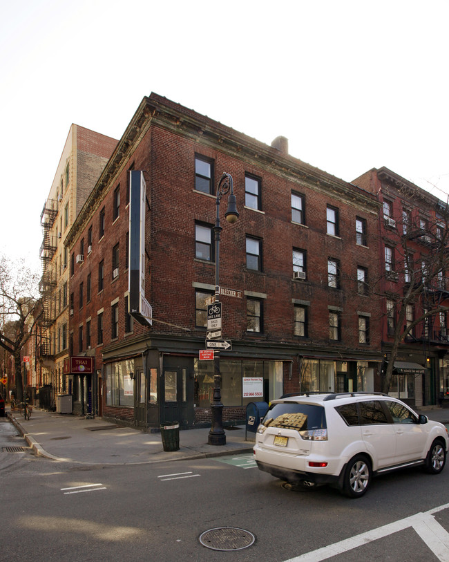 417 Bleecker St in New York, NY - Building Photo - Building Photo