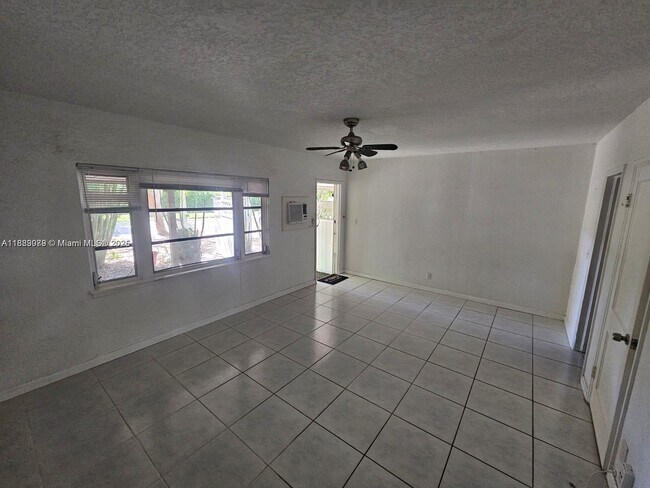 1219 NE 6th St in Fort Lauderdale, FL - Building Photo - Building Photo