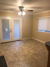 17 Shari Ln in Chico, CA - Building Photo - Building Photo
