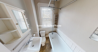 548 Green St, Unit 2 in Cambridge, MA - Building Photo - Building Photo