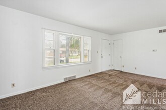 1925 S Custer Ave in Wichita, KS - Building Photo - Building Photo